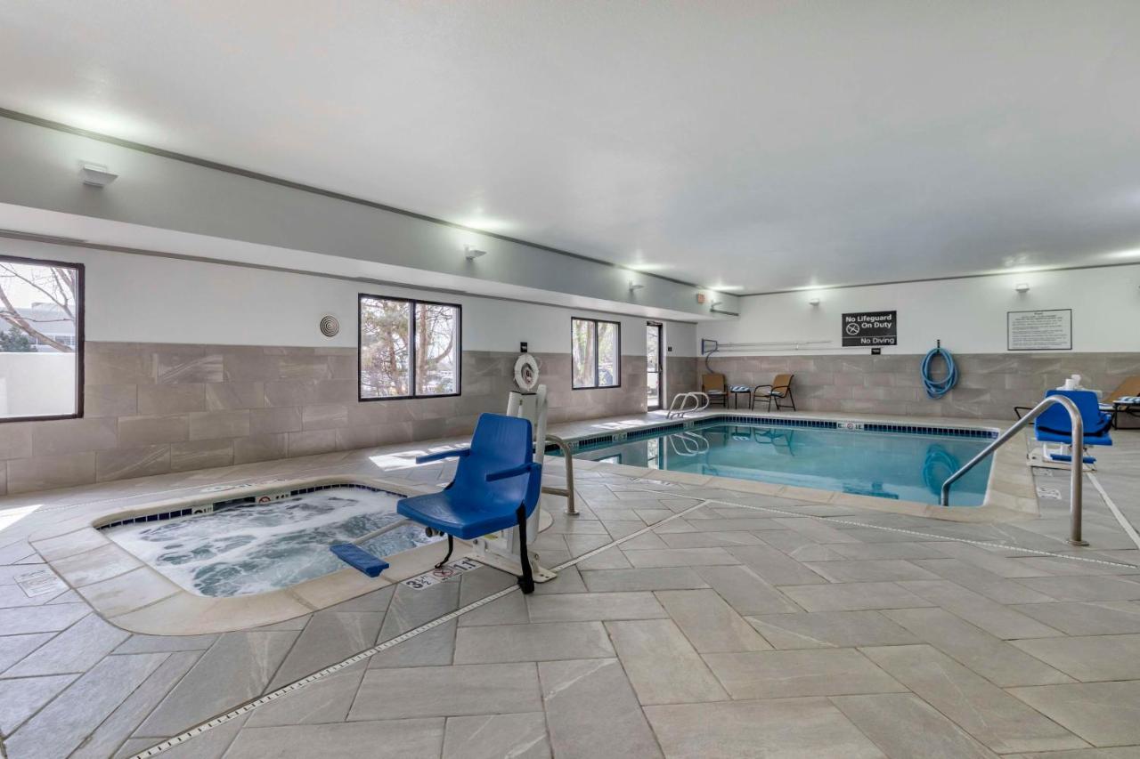 Hampton Collins 3* Fort Collins