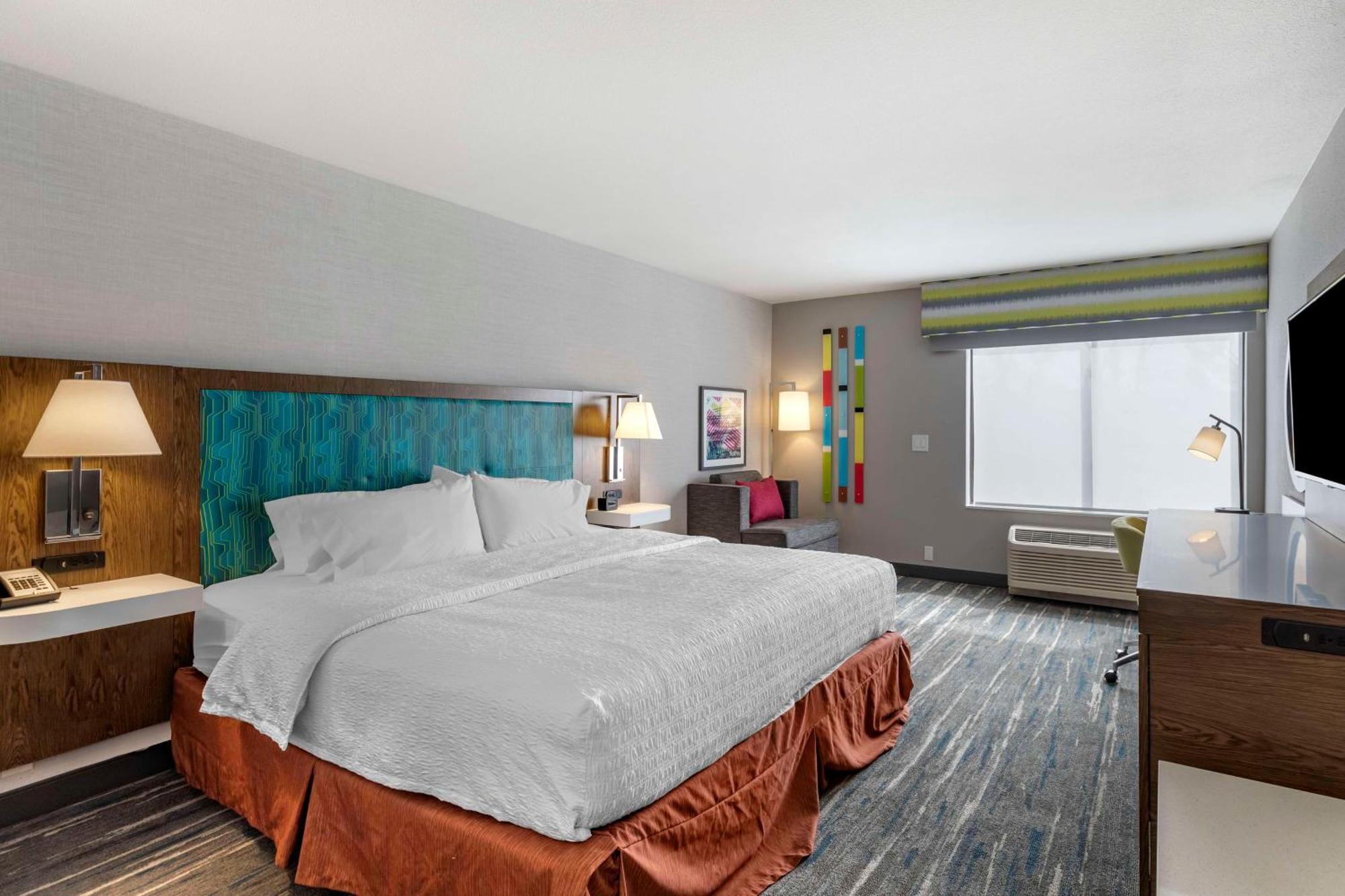 Hotel Hampton Collins 3*