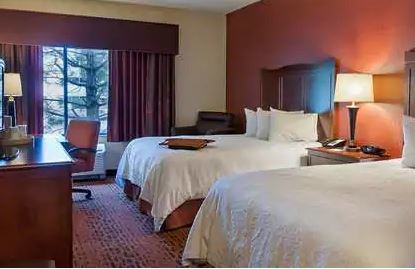 Hampton Collins Hotel 3*