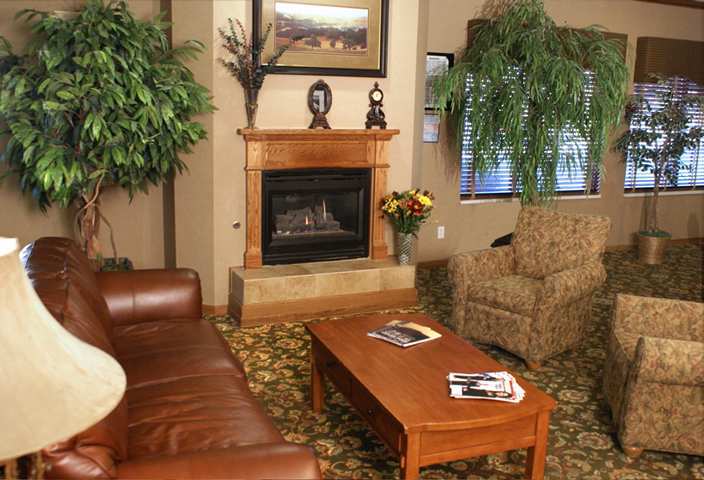 Hampton Collins Hotel